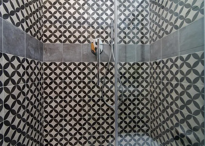 Arco Di Gallieno Oda ve Kahvaltı