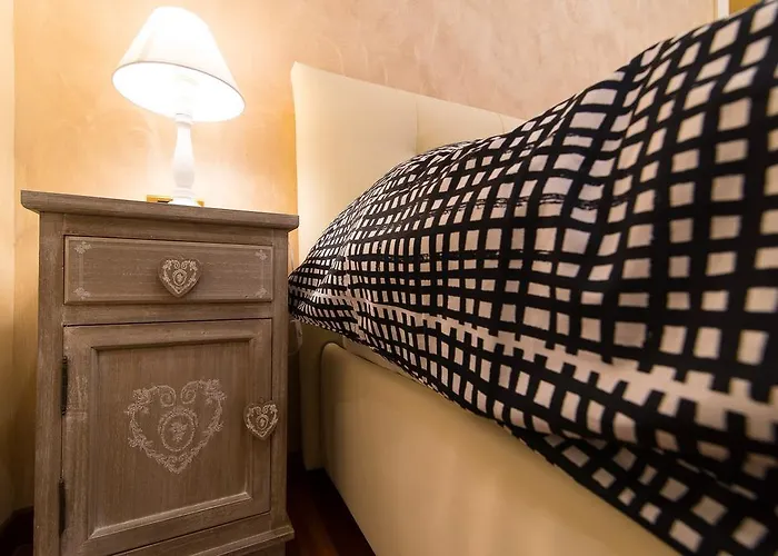 Arco Di Gallieno Oda ve Kahvaltı 4*